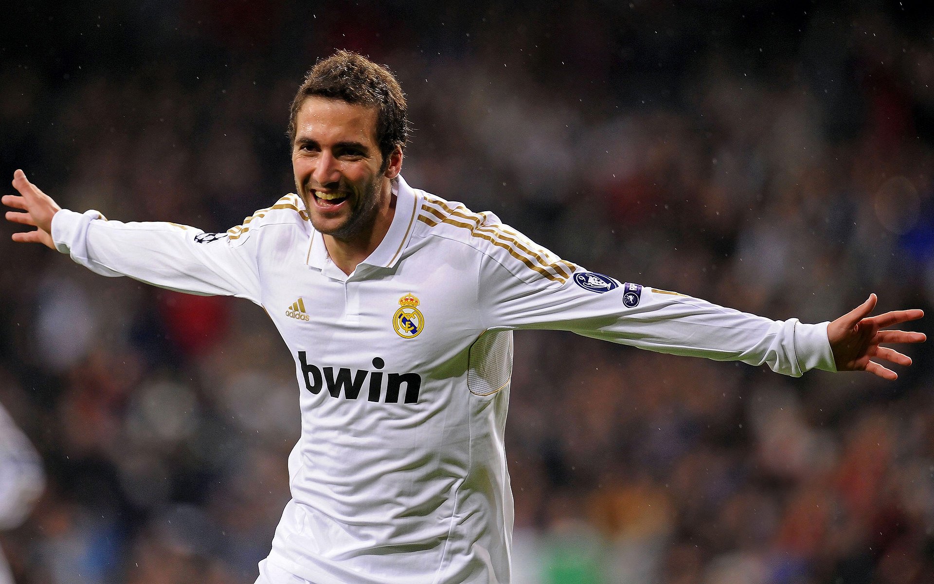 马尔科斯·达尔梅达在2024年南美锦标赛中夺得男子反曲弓金牌